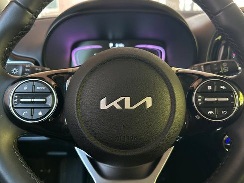 Certified 2025 Kia Soul EX FWD image 24