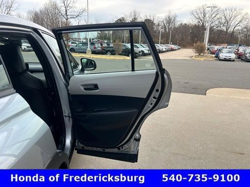 Used 2025 Toyota Corolla Cross L image 10