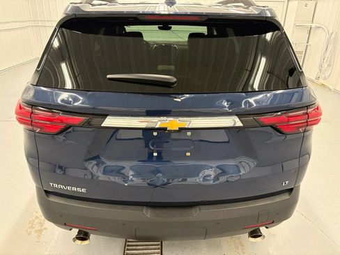 Used 2022 Chevrolet Traverse LT FWD image 46