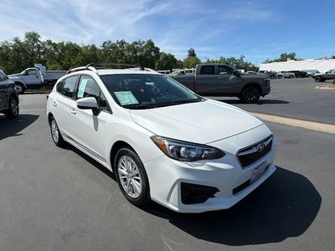 Used 2017 Subaru Impreza 2.0i Premium image 2