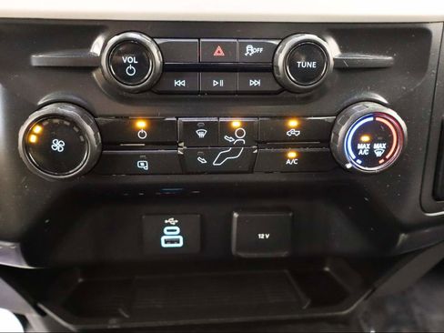 Used 2025 Ford F250 XLT image 11