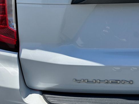 Used 2023 GMC Yukon XL Denali Ultimate AWD/4WD image 40
