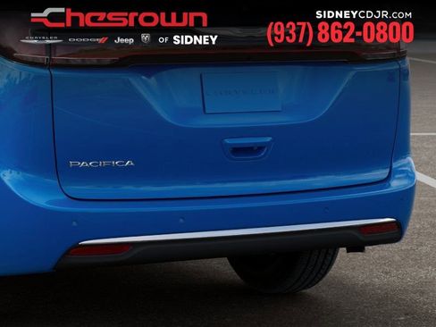 New 2026 Chrysler Pacifica Select image 13