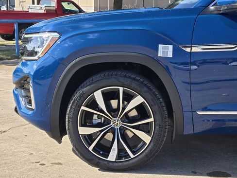 New 2026 Volkswagen Atlas Cross Sport SEL Premium R-Line image 5