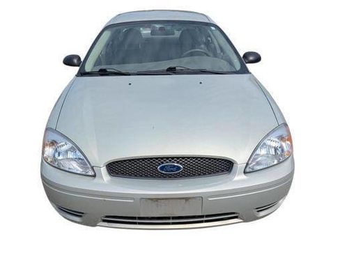 Used 2005 Ford Taurus SE FWD image 9