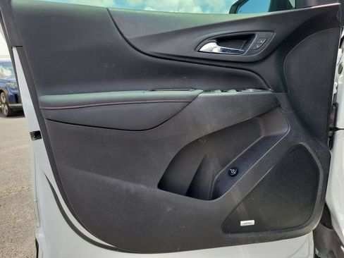 Used 2022 Chevrolet Equinox RS w/ RS Leather Package FWD image 22