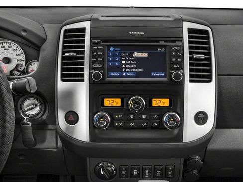 Used 2018 Nissan Frontier PRO-4X AWD/4WD image 13
