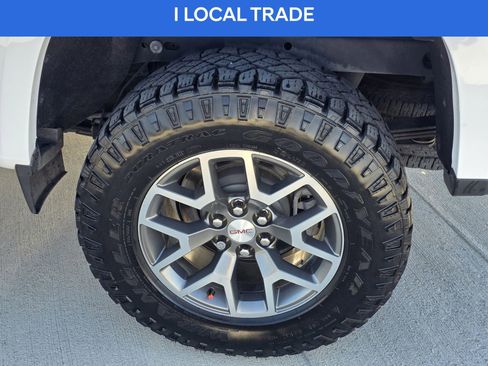 Used 2022 GMC Canyon AT4 image 10