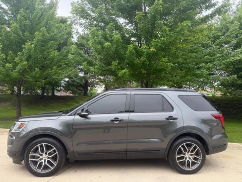 Used 2018 Ford Explorer Sport w/ Equipment Group 401A AWD/4WD image 10