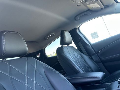 Used 2023 Ford Mustang Mach-E Select image 17