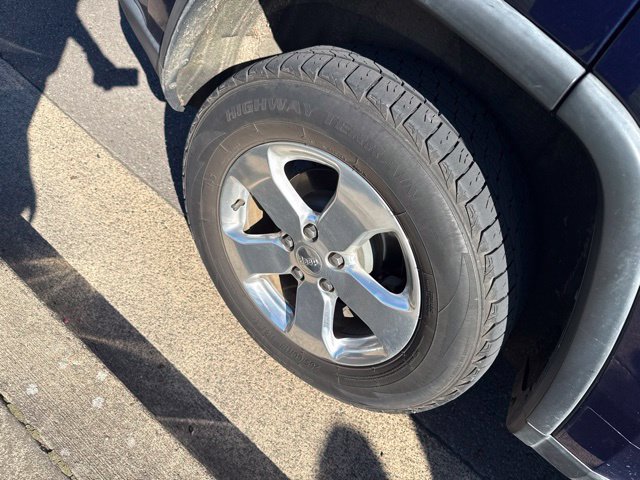 Used 2013 Jeep Grand Cherokee Limited RWD image 10