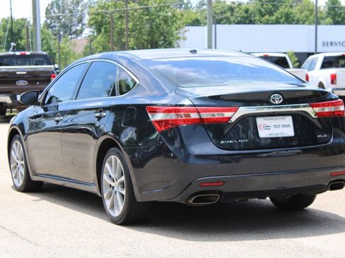 Used 2015 Toyota Avalon XLE Touring FWD image 6