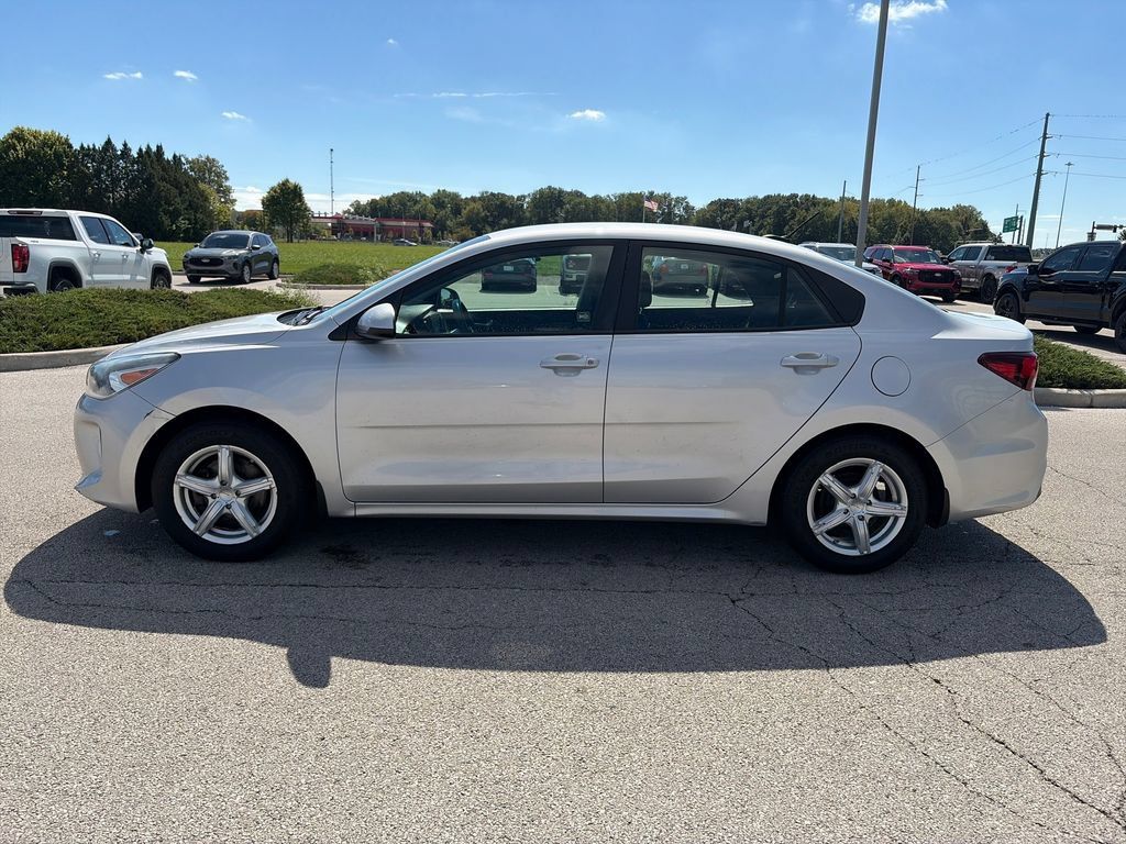 Used 2019 Kia Rio S FWD image 4