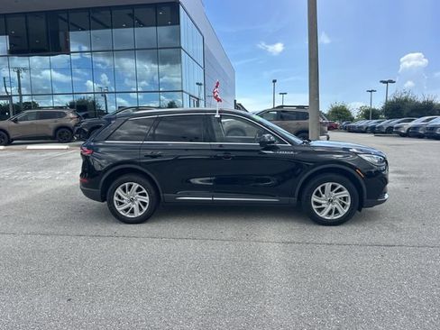 Certified 2022 Lincoln Corsair FWD image 6