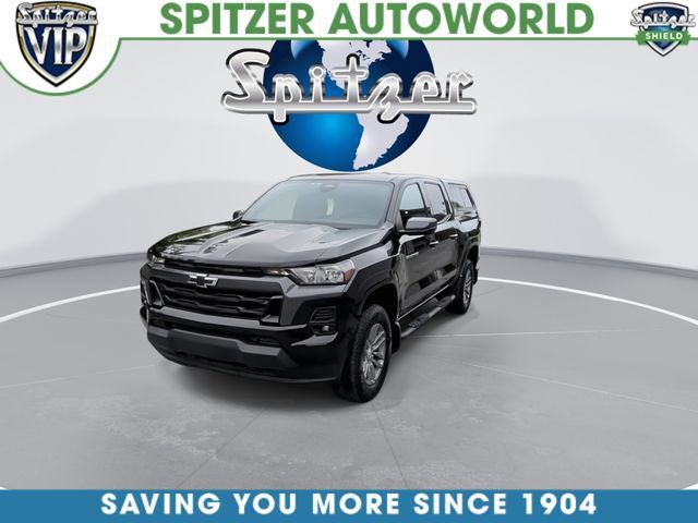 Used 2023 Chevrolet Colorado LT w/ LT Convenience Package II AWD/4WD image 4