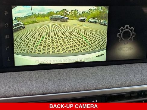 Certified 2025 Nissan Kicks SV AWD/4WD image 25
