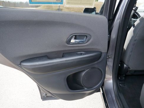 Used 2022 Honda HR-V Sport image 11