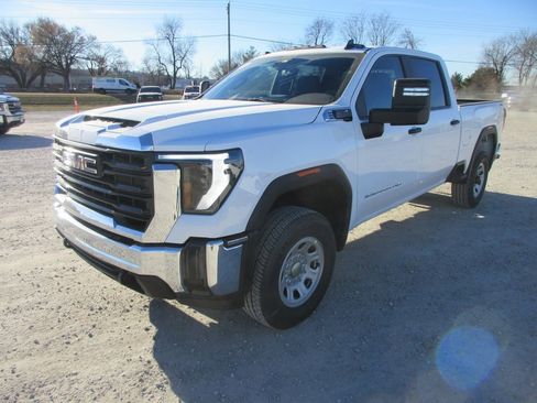 New 2026 GMC Sierra 2500 Pro image 11