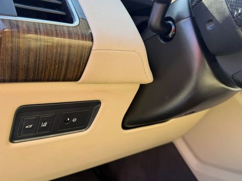 Used 2017 Land Rover Range Rover Sport HSE image 17