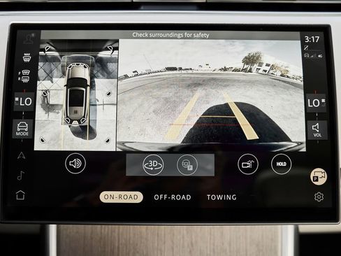 Used 2024 Land Rover Range Rover Long Wheelbase SE image 76