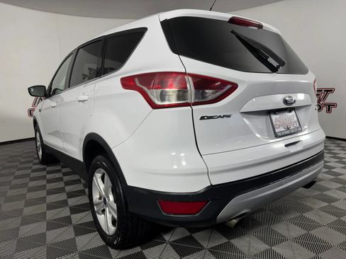 Used 2015 Ford Escape SE AWD/4WD image 25