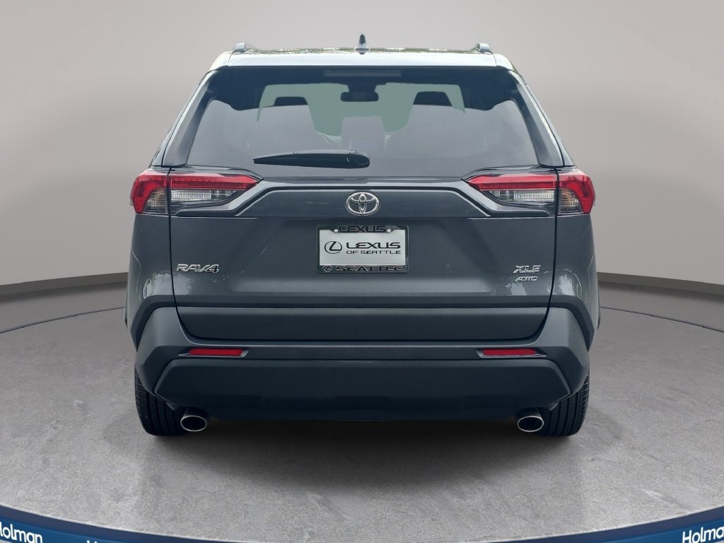 Used 2025 Toyota RAV4 XLE AWD/4WD image 7