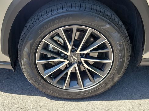 Used 2024 Lexus NX 250 FWD w/ Towing Package (2000 Lbs) image 4