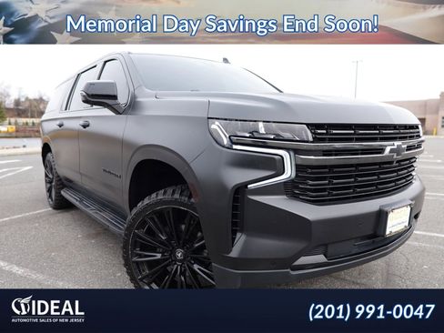 Used 2021 Chevrolet Suburban RST w/ Luxury Package AWD/4WD image 1