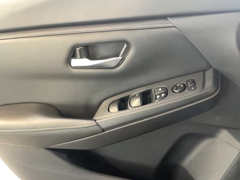 Used 2023 Nissan Sentra SV FWD image 10