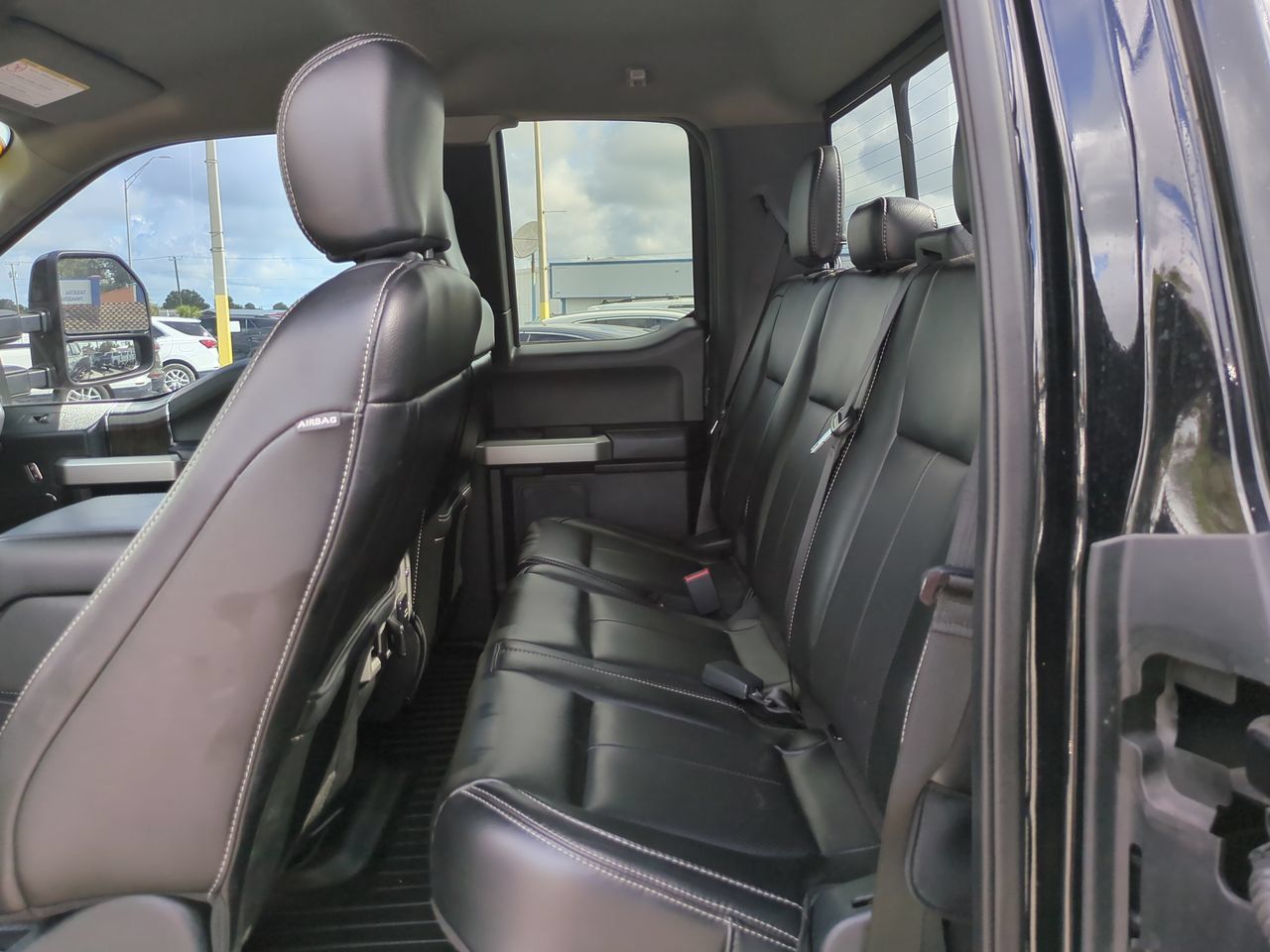 Used 2021 Ford F250 Lariat w/ Lariat Value Package AWD/4WD image 14