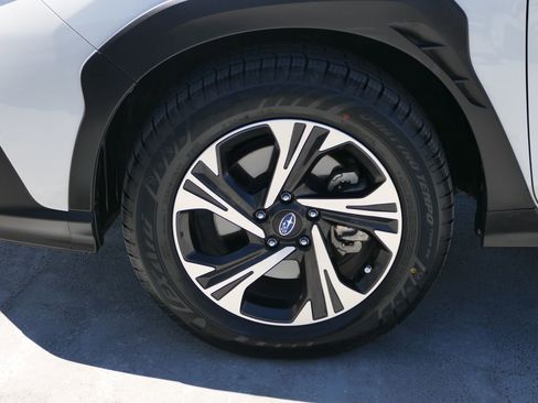 Used 2024 Subaru Crosstrek 2.0i Premium w/ Crosstrek Mirror Package image 10