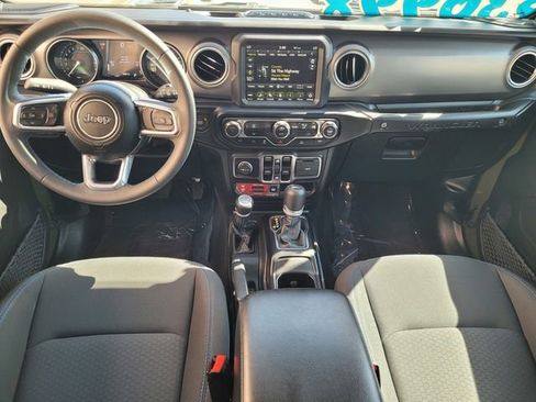 Used 2023 Jeep Wrangler Unlimited Rubicon 4xe AWD/4WD image 10