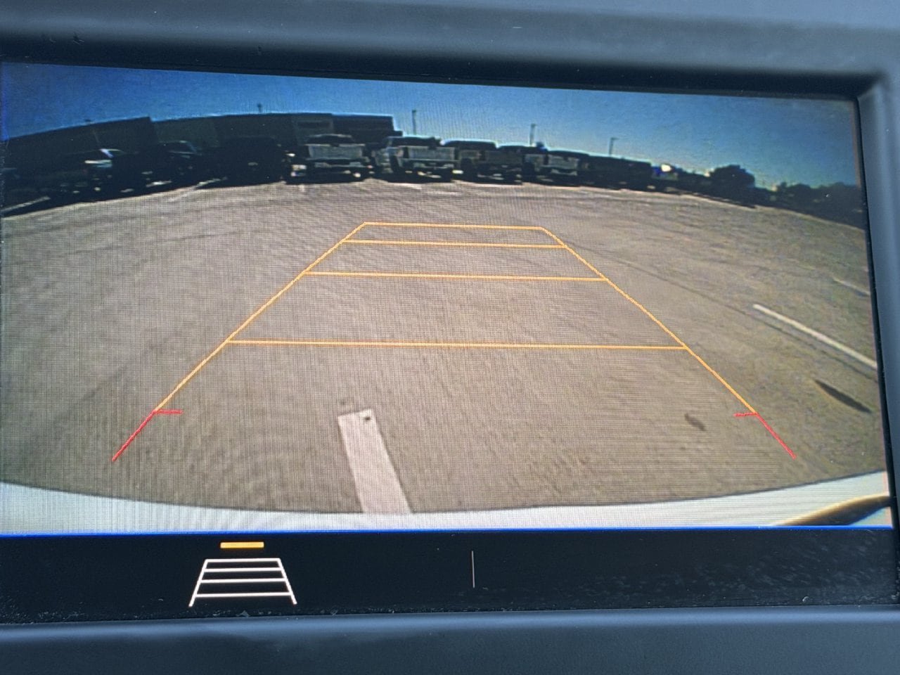 Used 2020 Chevrolet Equinox LT FWD image 17