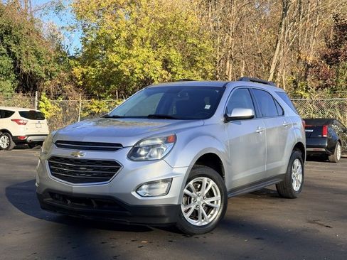 Used 2017 Chevrolet Equinox LT w/ Convenience Package image 1