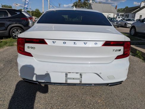 Used 2018 Volvo S90 T8 Inscription w/ Convenience Package AWD/4WD image 5