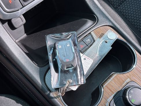 Used 2023 GMC Acadia SLE w/ Elevation Edition image 36