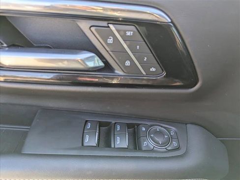 Used 2025 Chevrolet Tahoe Premier image 10