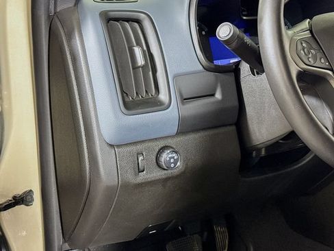 Used 2021 Chevrolet Colorado Z71 RWD image 8