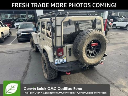 Used 2017 Jeep Wrangler Unlimited Rubicon image 9