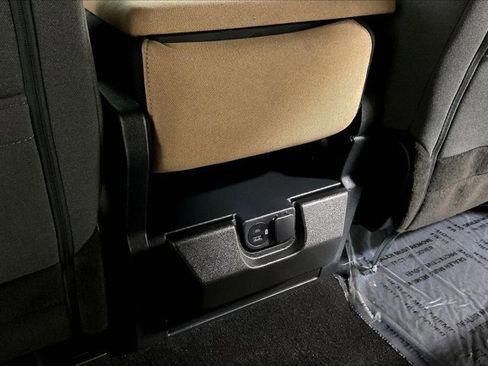 Used 2023 Ford F150 XLT image 33