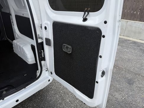 Used 2021 Nissan NV200 SV w/ Back Door Glass Package image 14