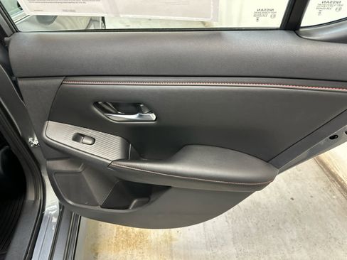 Certified 2024 Nissan Sentra SR image 29