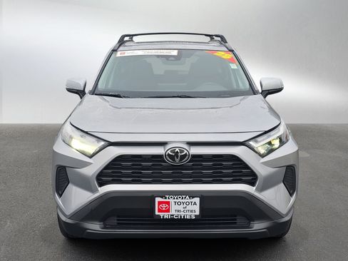 Used 2025 Toyota RAV4 XLE w/ Convenience Package image 8