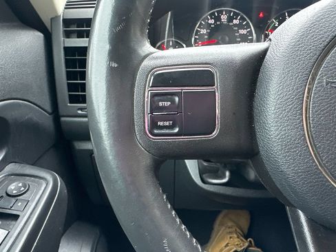 Used 2012 Jeep Liberty Sport w/ Popular Equipment Group AWD/4WD image 34