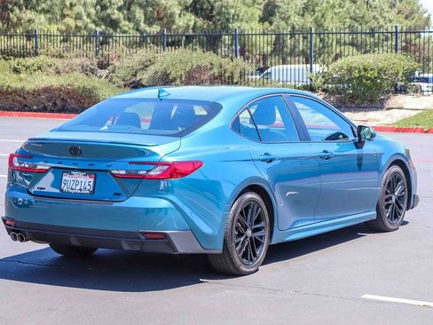 Certified 2025 Toyota Camry SE FWD image 7