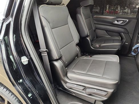 Used 2021 Chevrolet Tahoe Premier w/ Premium Package image 37