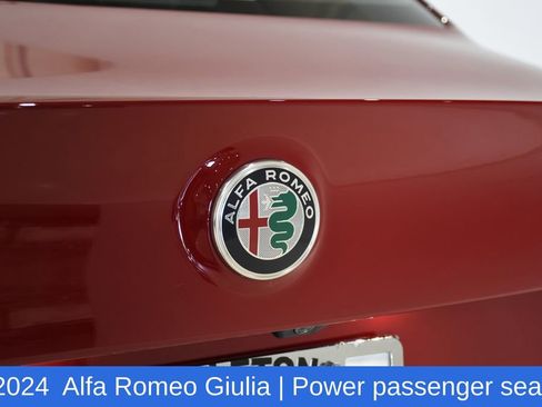 Used 2024 Alfa Romeo Giulia Sprint AWD/4WD image 29