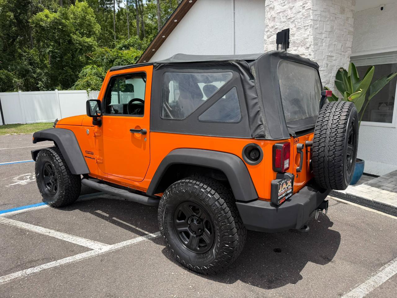 Used 2013 Jeep Wrangler Sport AWD/4WD image 11