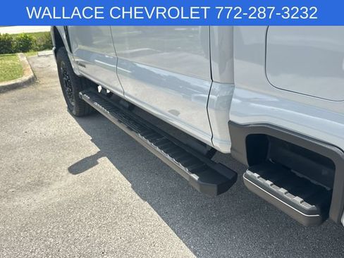 Used 2026 Ford F250 Lariat w/ Black Appearance Package AWD/4WD image 10
