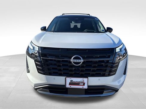 New 2026 Nissan Pathfinder Platinum w/ Cargo Package image 9